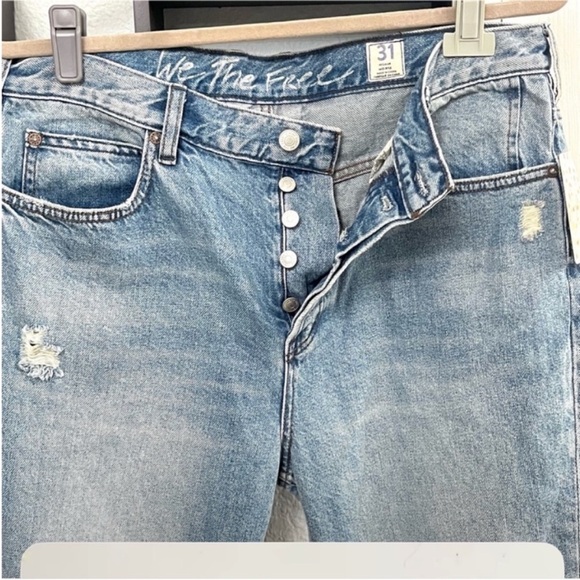 We the Free Mid Rise Indigo Distressed Jeans Size Sz 31 Button Fly - Picture 6 of 9
